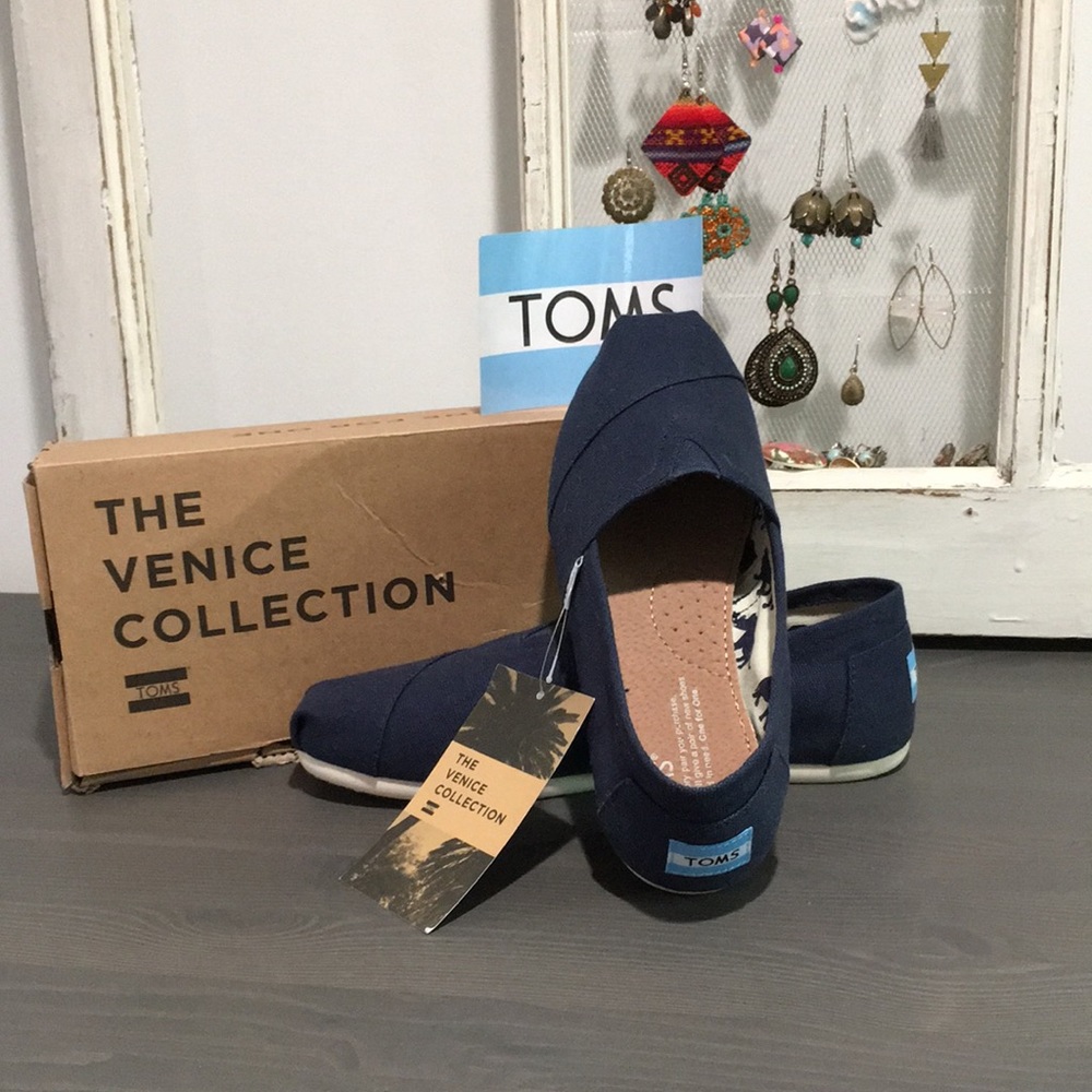 TOMS “The Venice Collection” Navy 7.5